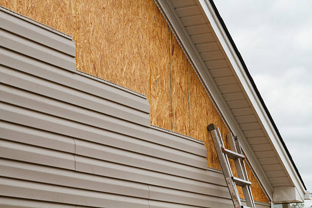 Professional Emergency Siding Repair technician working in Rockledge, FL